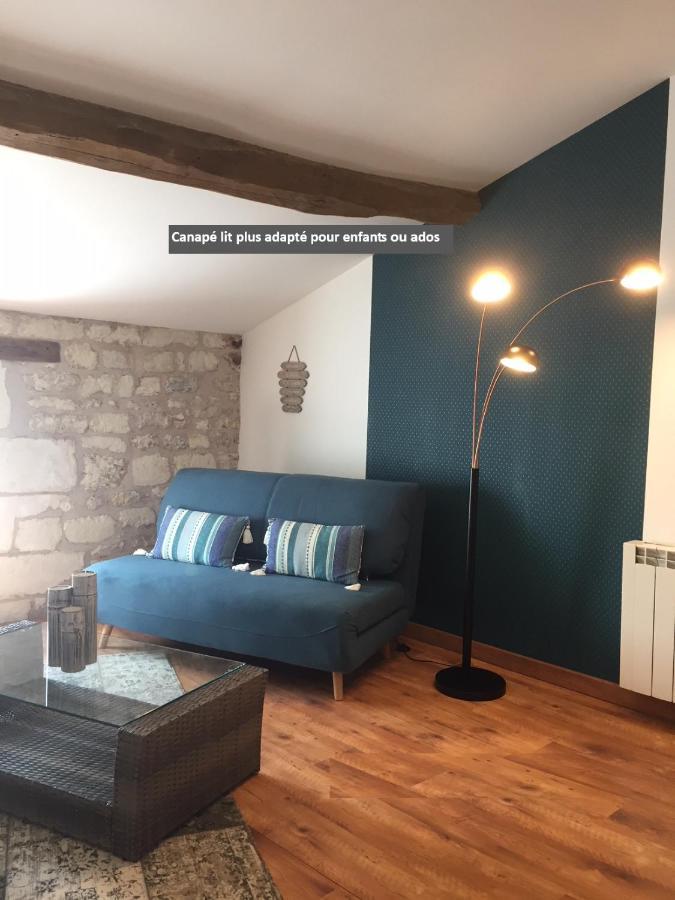 De Charme Et D'Eau Bed & Breakfast Saint-Savinien Exterior foto